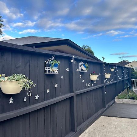 Home Away From Home Tauranga Bagian luar foto