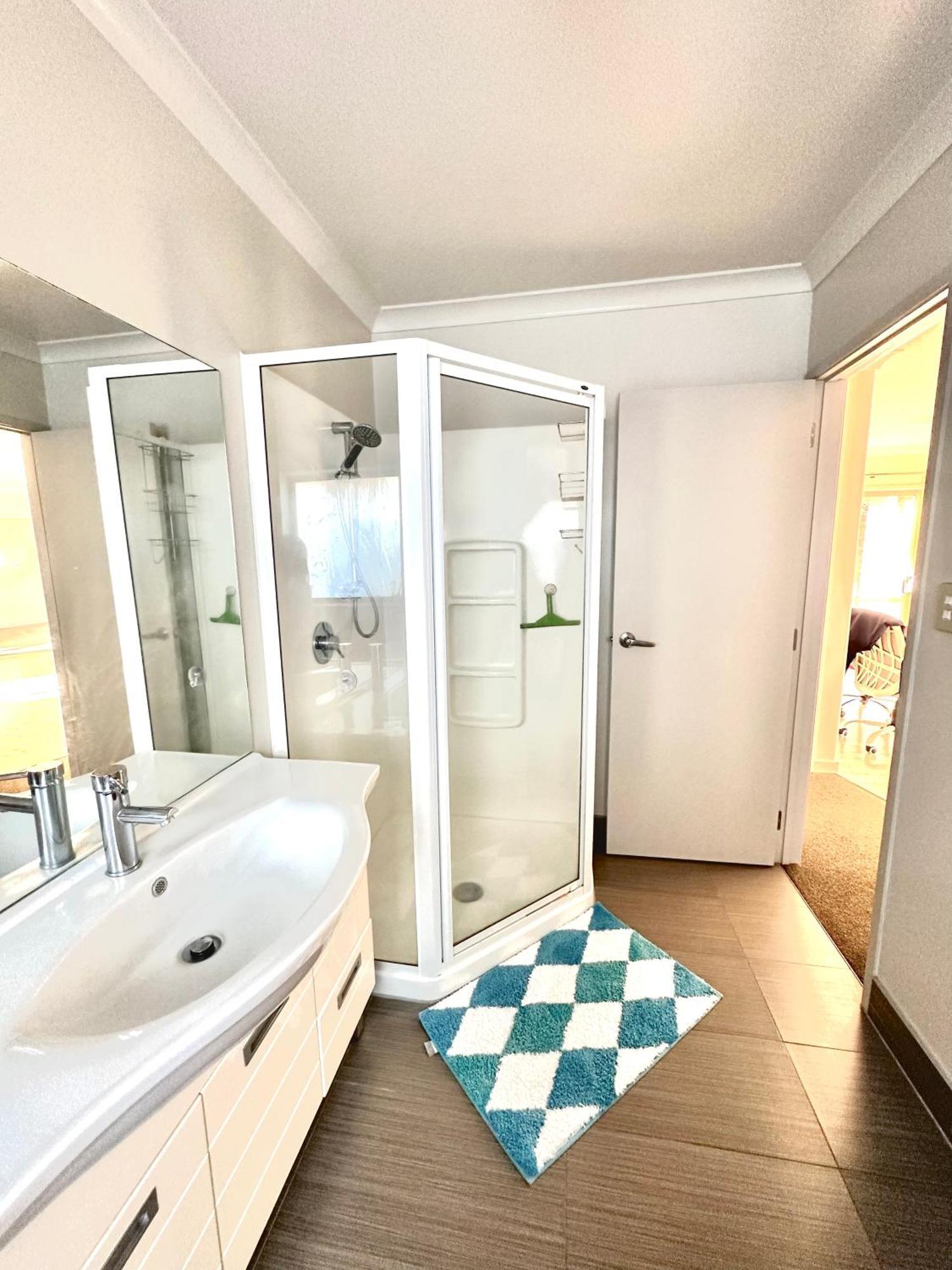 Home Away From Home Tauranga Bagian luar foto